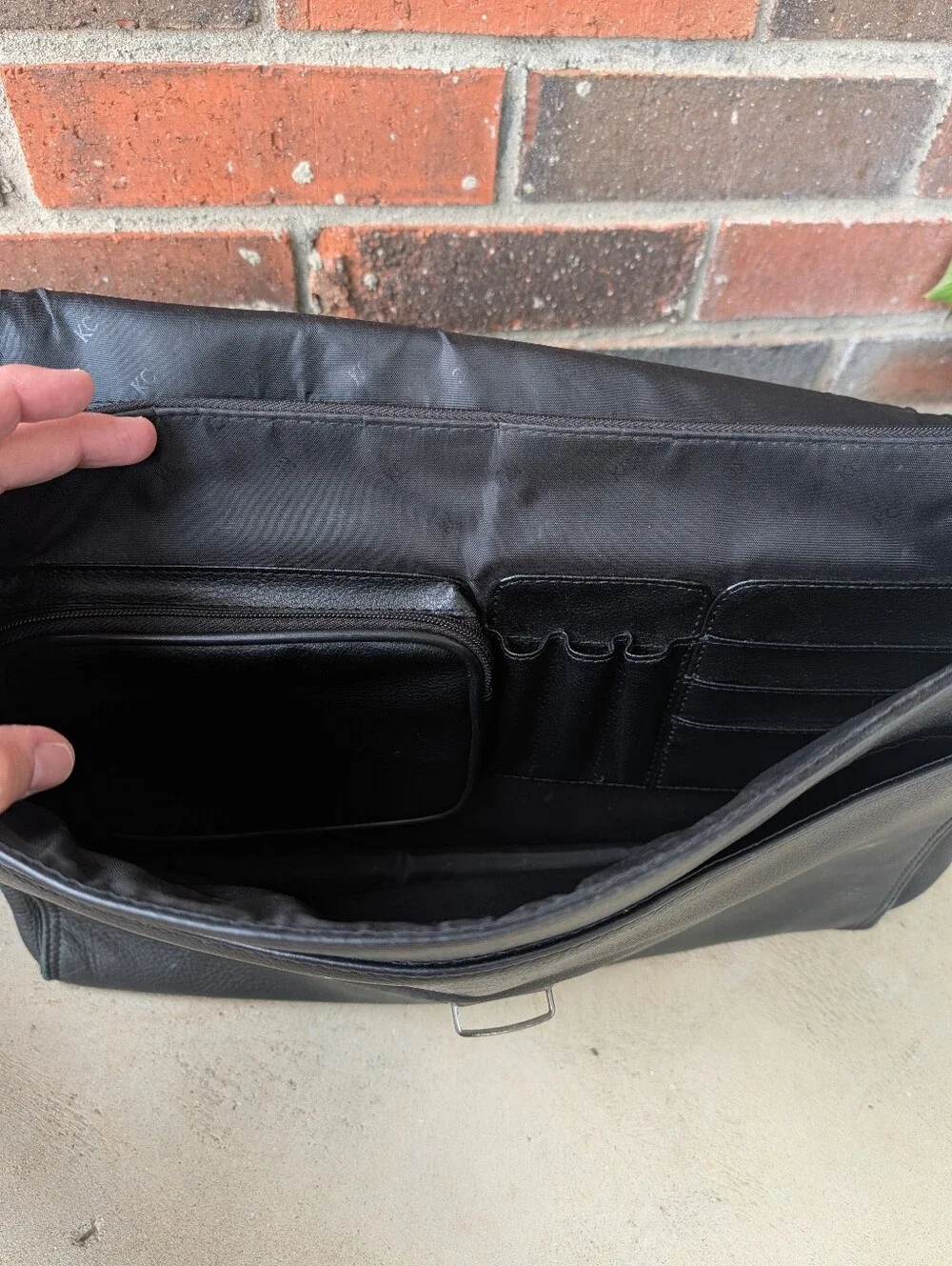 Vintage Y2K Kenneth Cole Pebble Leather Messenger Briefcase Crossbody, Black